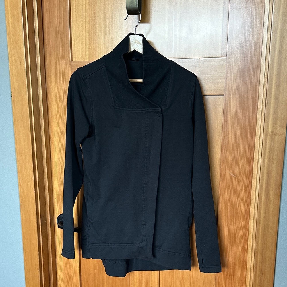 Lulu Lemon black coat